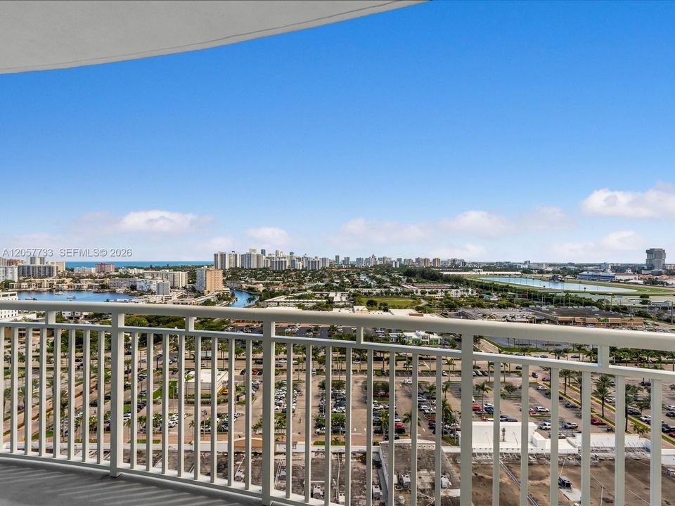For Rent: $3,200 (2 beds, 2 baths, 1354 Square Feet)