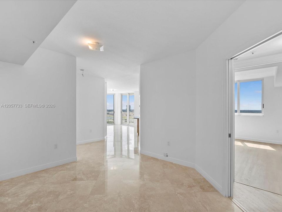 For Rent: $3,200 (2 beds, 2 baths, 1354 Square Feet)