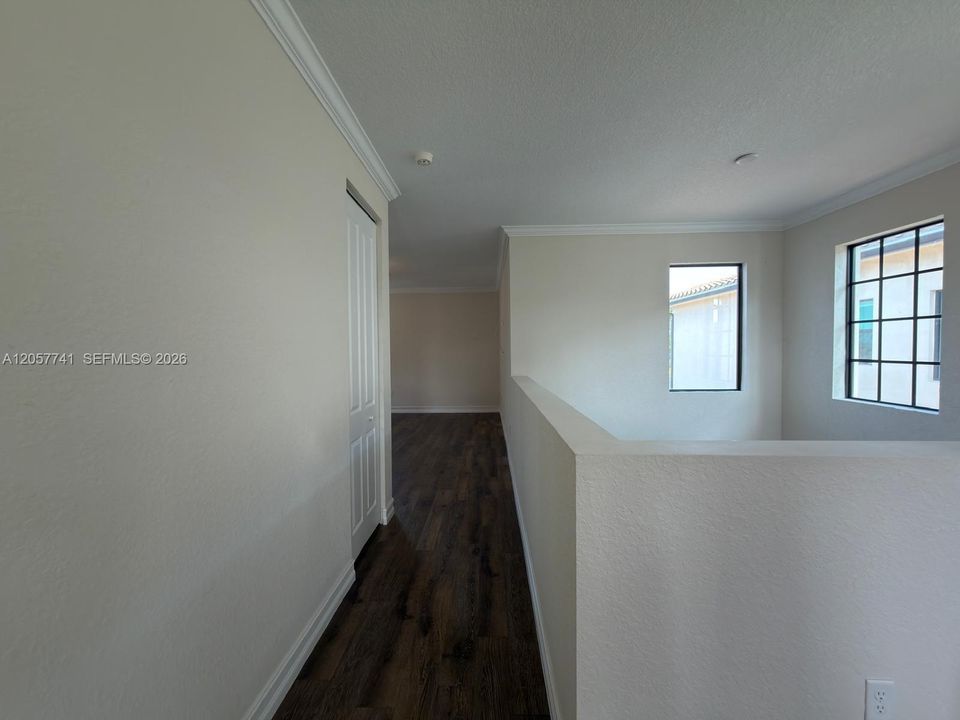 В аренду: $5,750 (3 спален, 2 ванн, 2765 Квадратных фут)