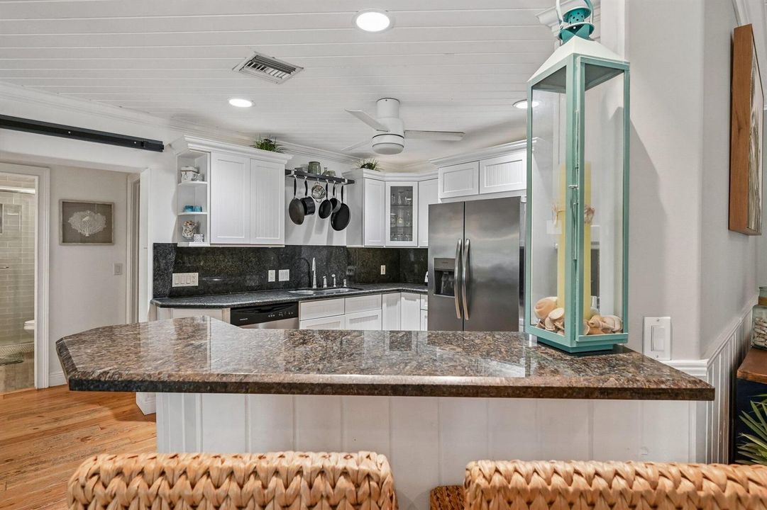 Kitchen Bar