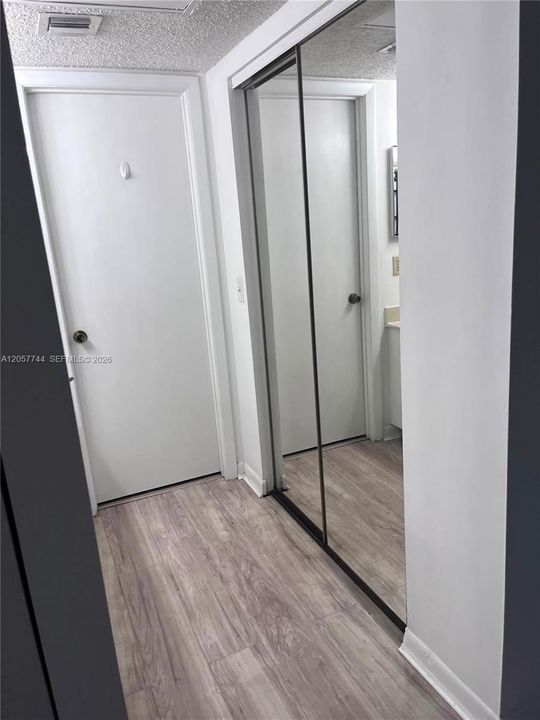 В аренду: $2,600 (3 спален, 2 ванн, 1100 Квадратных фут)