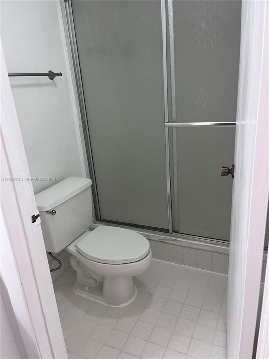 В аренду: $2,600 (3 спален, 2 ванн, 1100 Квадратных фут)