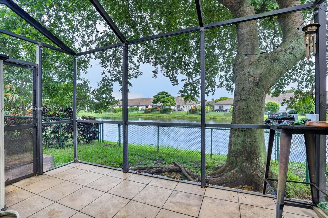 For Sale: $499,900 (3 beds, 2 baths, 1144 Square Feet)