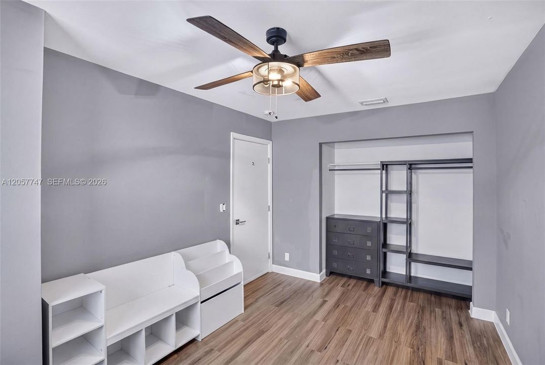 For Sale: $499,900 (3 beds, 2 baths, 1144 Square Feet)