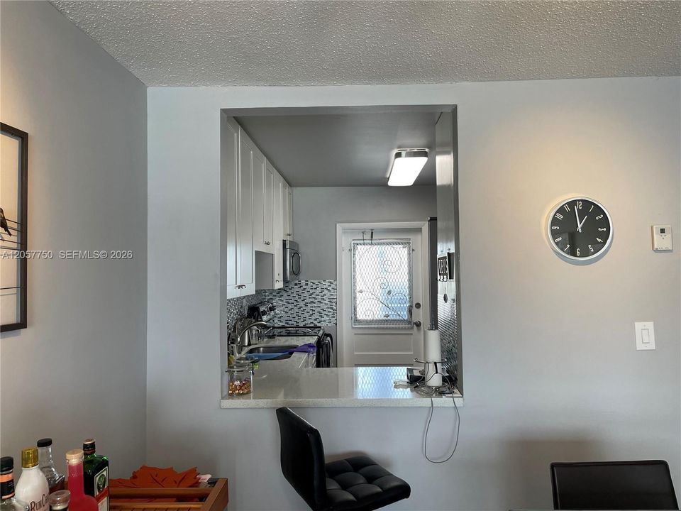 出租: $2,199 (2 贝兹, 2 浴室, 909 平方英尺)