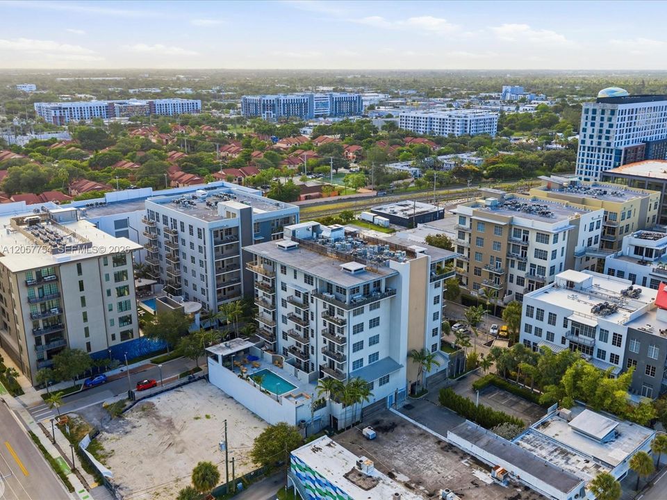 На продажу: $400,000 (1 спален, 1 ванн, 1074 Квадратных фут)