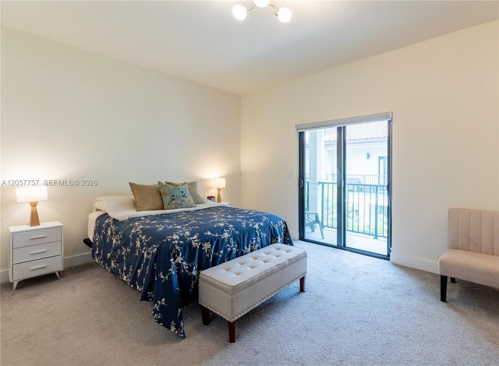 En Venta: $670,000 (3 camas, 2 baños, 1424 Pies cuadrados)