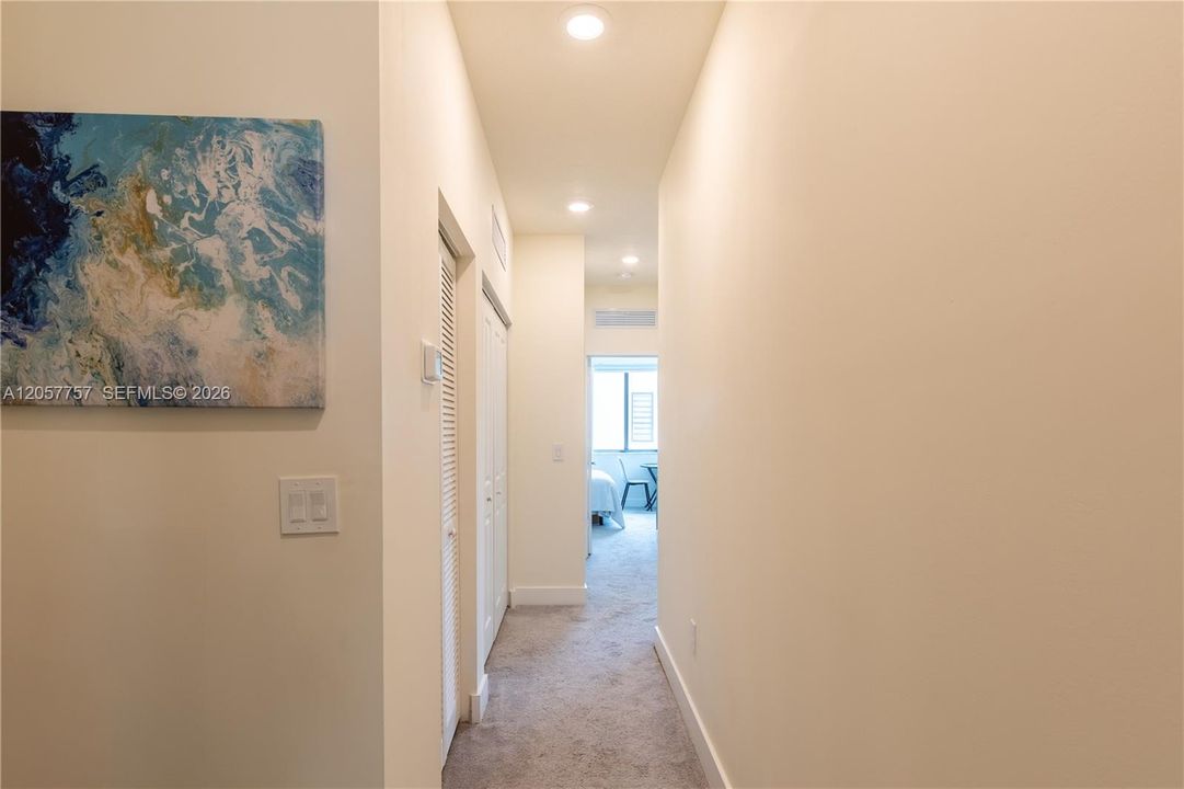 En Venta: $670,000 (3 camas, 2 baños, 1424 Pies cuadrados)