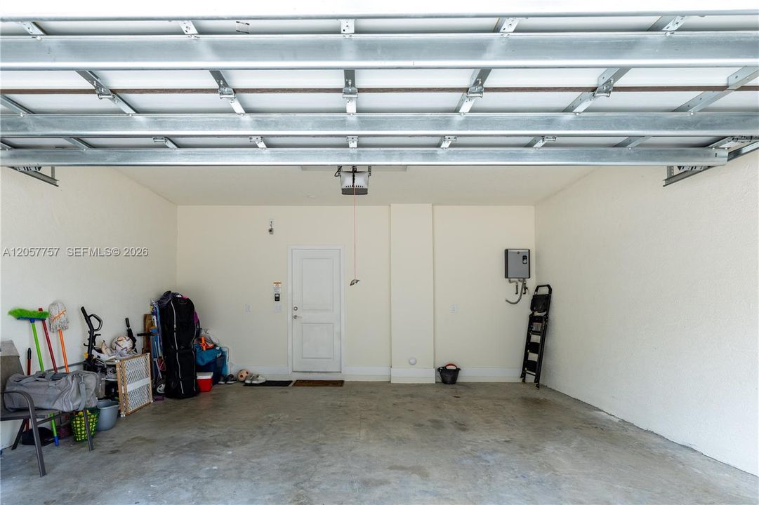 En Venta: $670,000 (3 camas, 2 baños, 1424 Pies cuadrados)