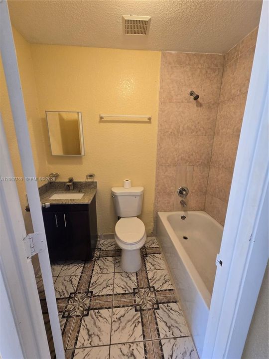 В аренду: $2,700 (3 спален, 2 ванн, 0 Квадратных фут)