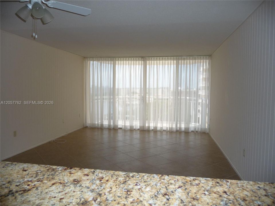 En Renta: $2,200 (0 camas, 0 baños, 1005 Pies cuadrados)