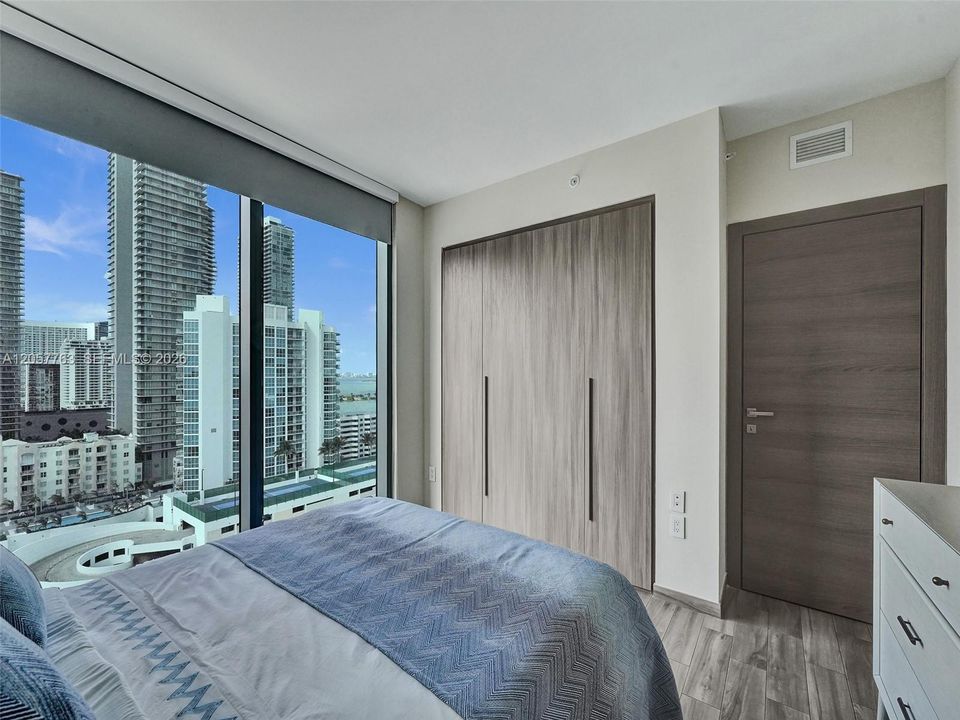 Active With Contract: $6,250 (2 beds, 2 baths, 1311 Square Feet)