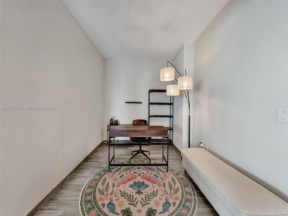Active With Contract: $6,250 (2 beds, 2 baths, 1311 Square Feet)