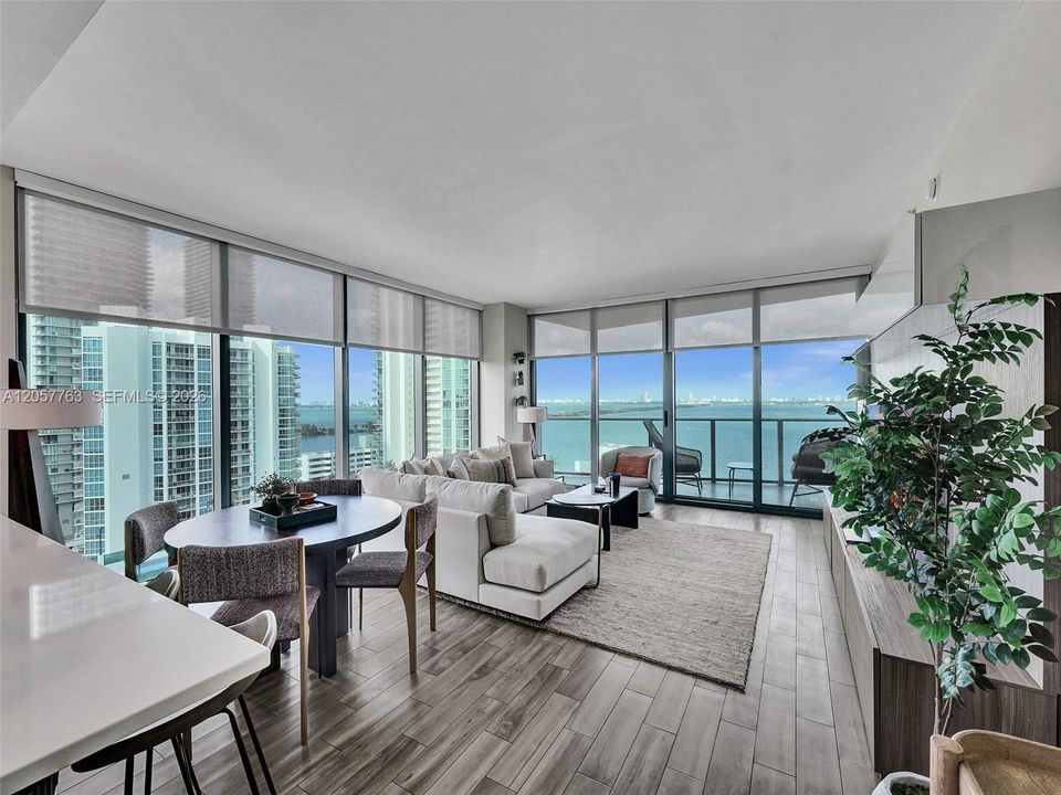 Active With Contract: $6,250 (2 beds, 2 baths, 1311 Square Feet)