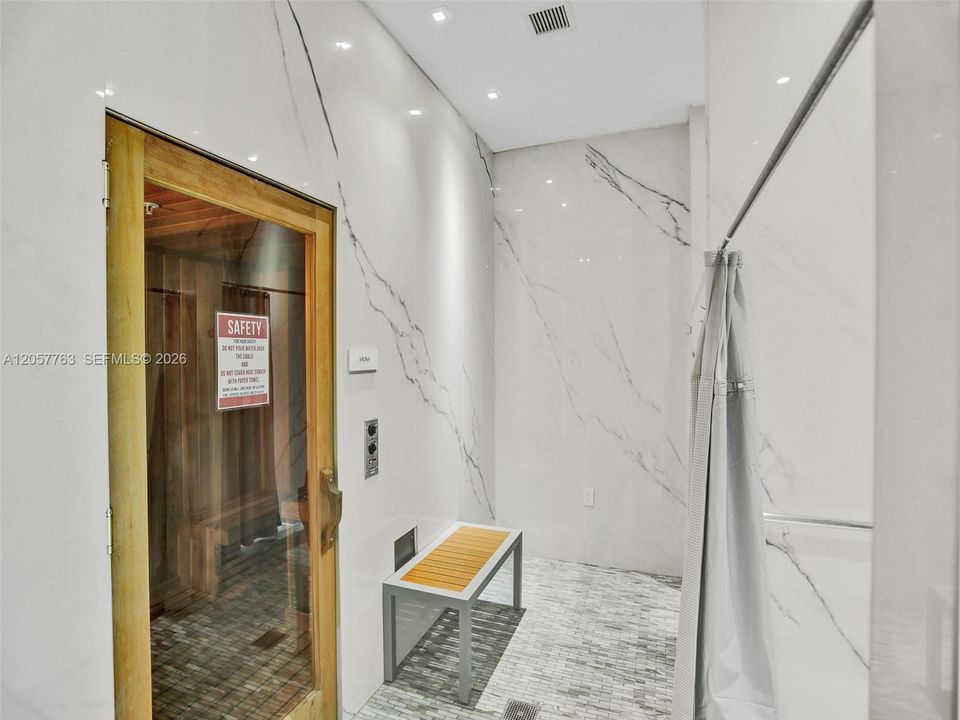 Active With Contract: $6,250 (2 beds, 2 baths, 1311 Square Feet)