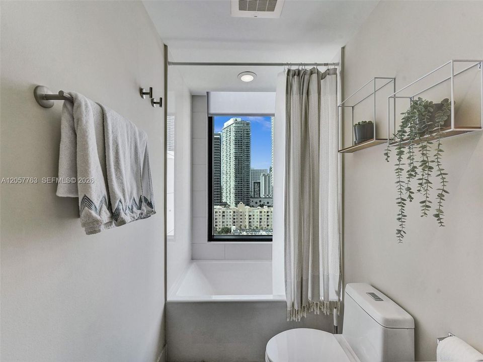 Active With Contract: $6,250 (2 beds, 2 baths, 1311 Square Feet)