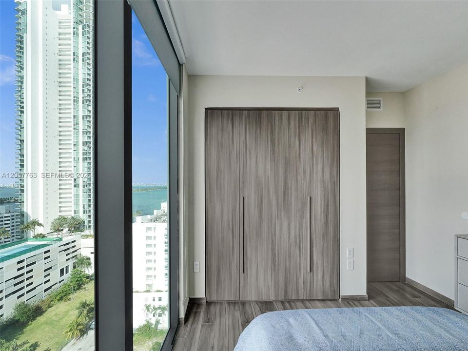 Active With Contract: $6,250 (2 beds, 2 baths, 1311 Square Feet)