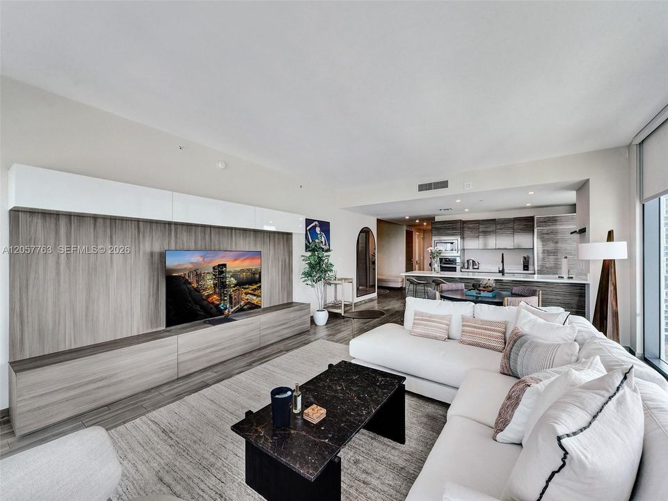 Active With Contract: $6,250 (2 beds, 2 baths, 1311 Square Feet)