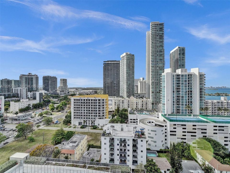 Active With Contract: $6,250 (2 beds, 2 baths, 1311 Square Feet)