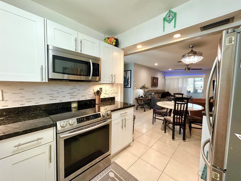 GRANITE COUNTERTOPS