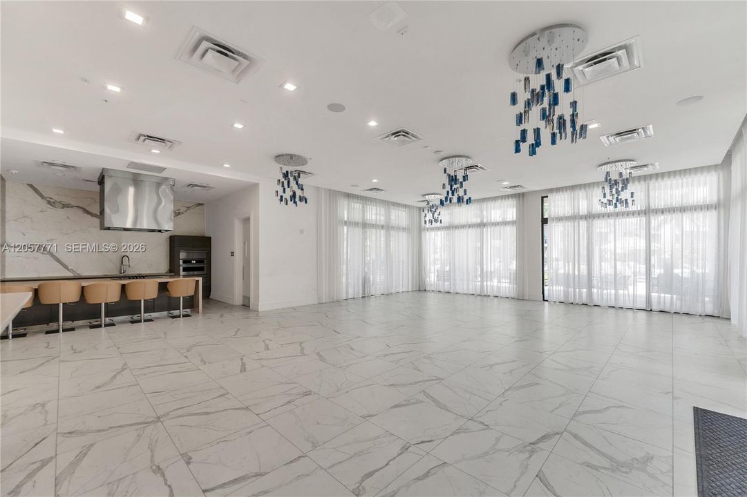 На продажу: $650,000 (3 спален, 2 ванн, 1424 Квадратных фут)