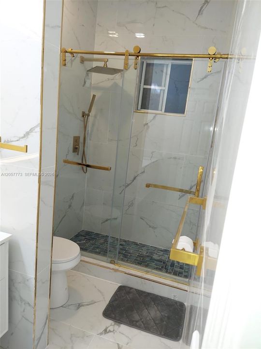 For Rent: $2,800 (3 beds, 2 baths, 1404 Square Feet)