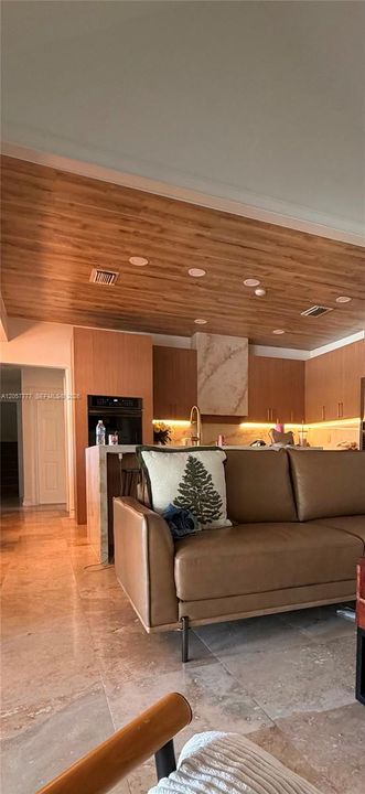 В аренду: $6,400 (5 спален, 3 ванн, 2072 Квадратных фут)