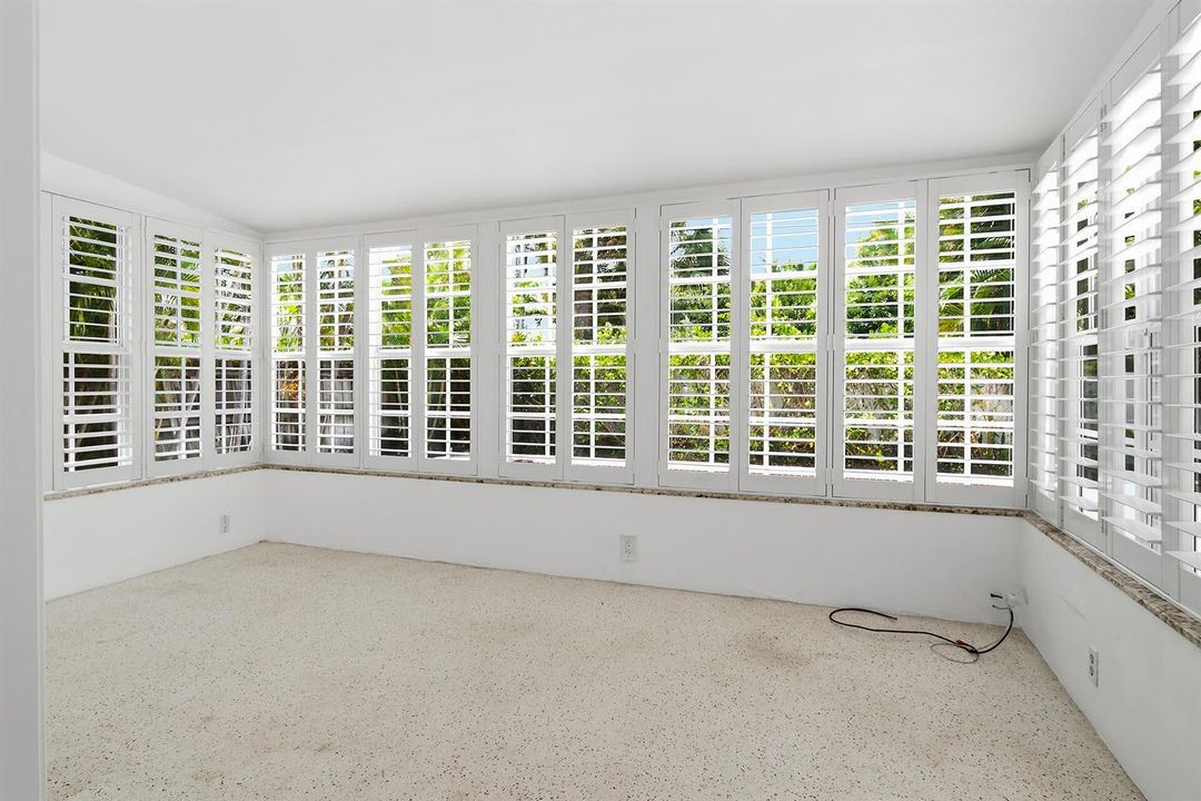 205-RUTLAND-BLVD-33405-011