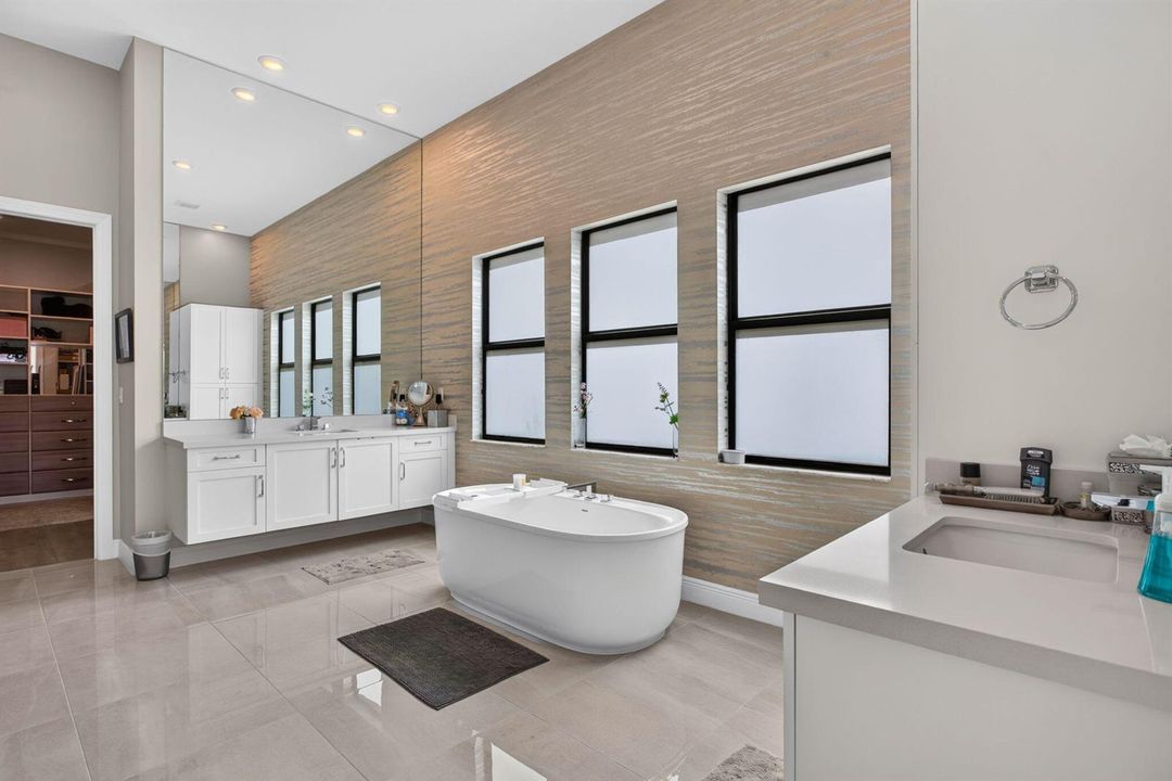 48-web-or-mls-12450-9744