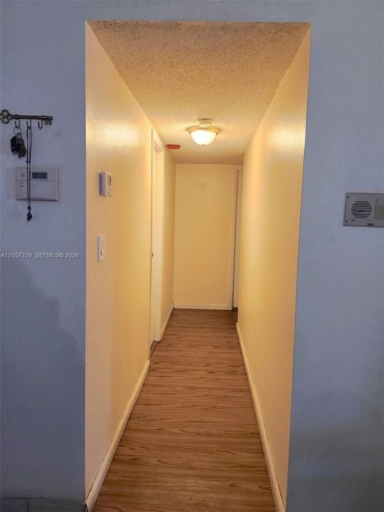 For Sale: $160,000 (2 beds, 2 baths, 1458 Square Feet)