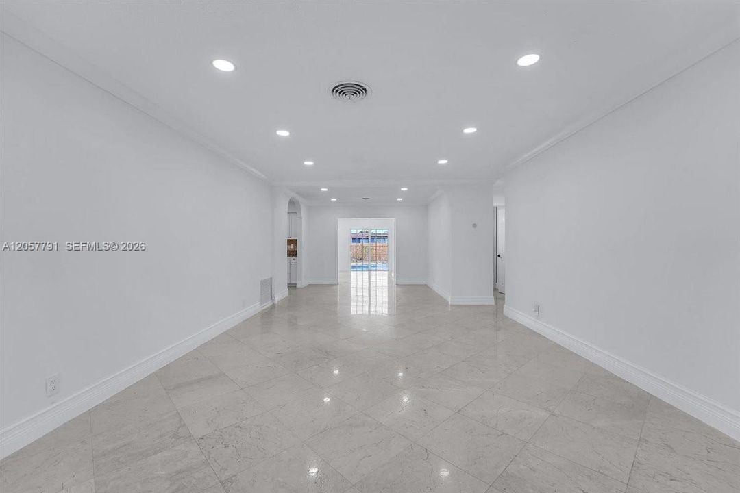 For Sale: $650,000 (3 beds, 2 baths, 1558 Square Feet)