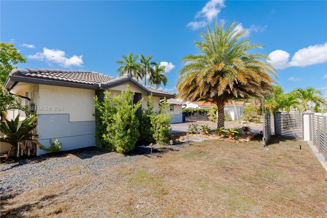 En Venta: $748,000 (3 camas, 2 baños, 1557 Pies cuadrados)