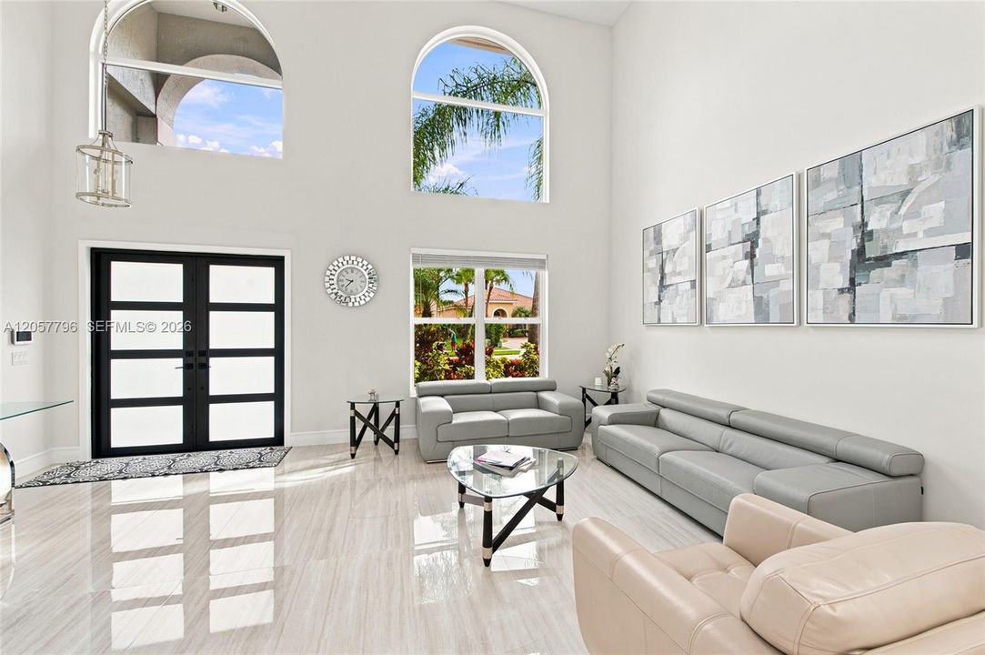 Activo con contrato: $999,000 (4 camas, 3 baños, 3252 Pies cuadrados)