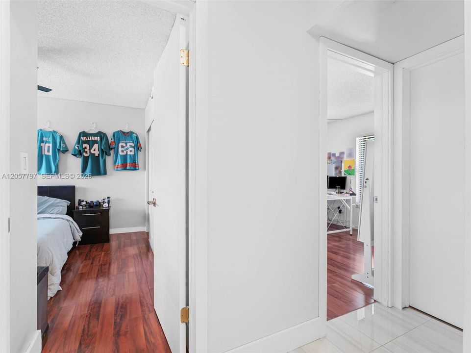 En Venta: $473,000 (3 camas, 2 baños, 1546 Pies cuadrados)