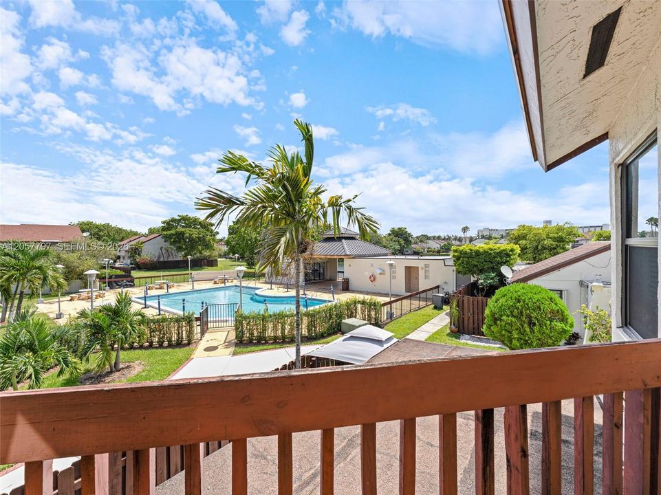 En Venta: $473,000 (3 camas, 2 baños, 1546 Pies cuadrados)