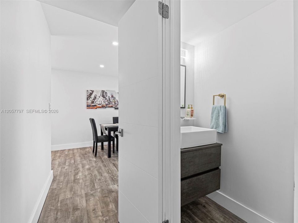 En Venta: $473,000 (3 camas, 2 baños, 1546 Pies cuadrados)
