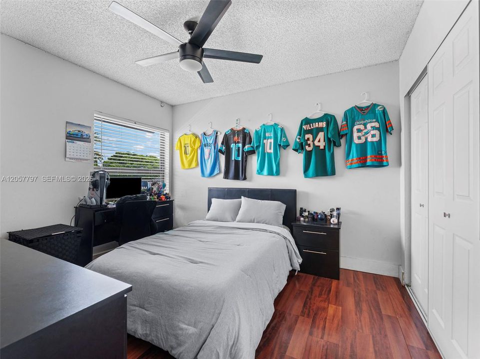 En Venta: $473,000 (3 camas, 2 baños, 1546 Pies cuadrados)