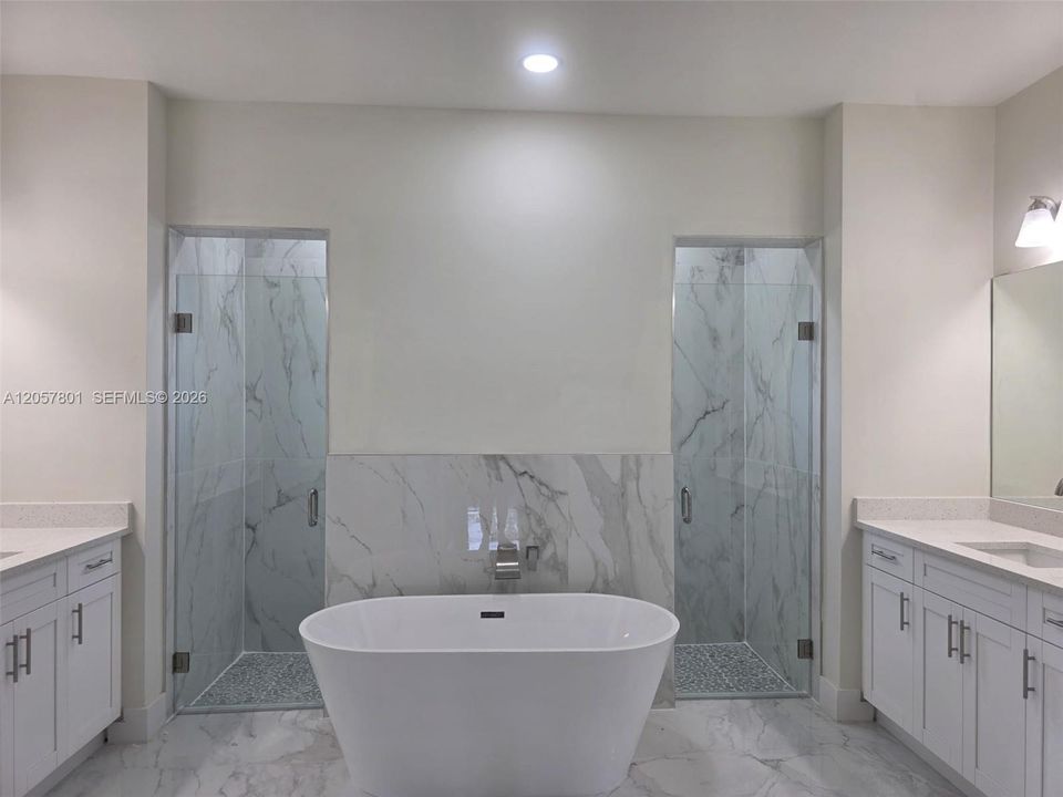 На продажу: $399,900 (4 спален, 3 ванн, 2357 Квадратных фут)