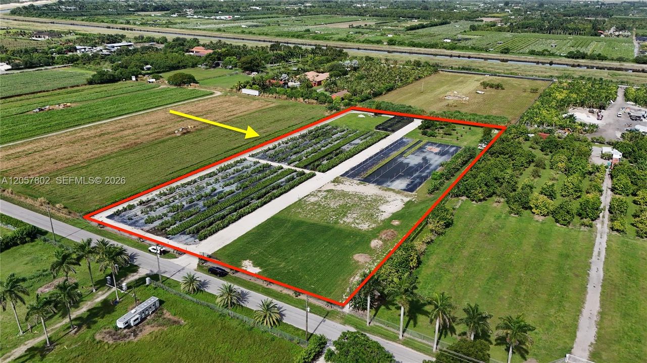 待售: $1,490,000 (5.00 acres)