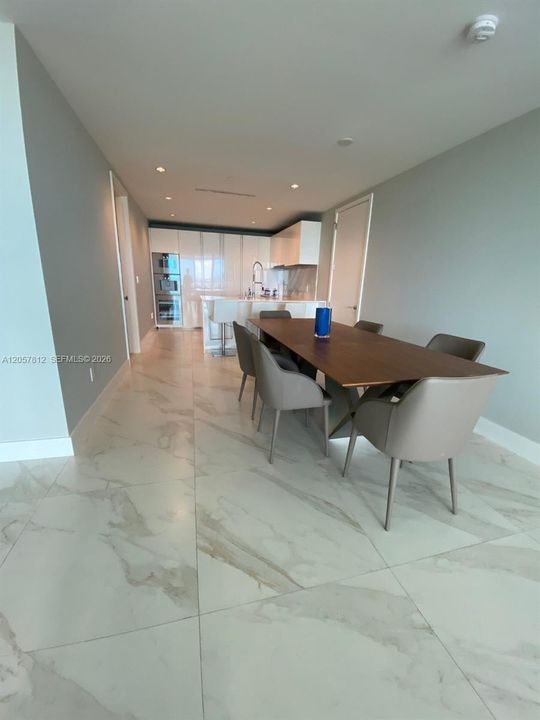 For Rent: $19,000 (2 beds, 2 baths, 1704 Square Feet)