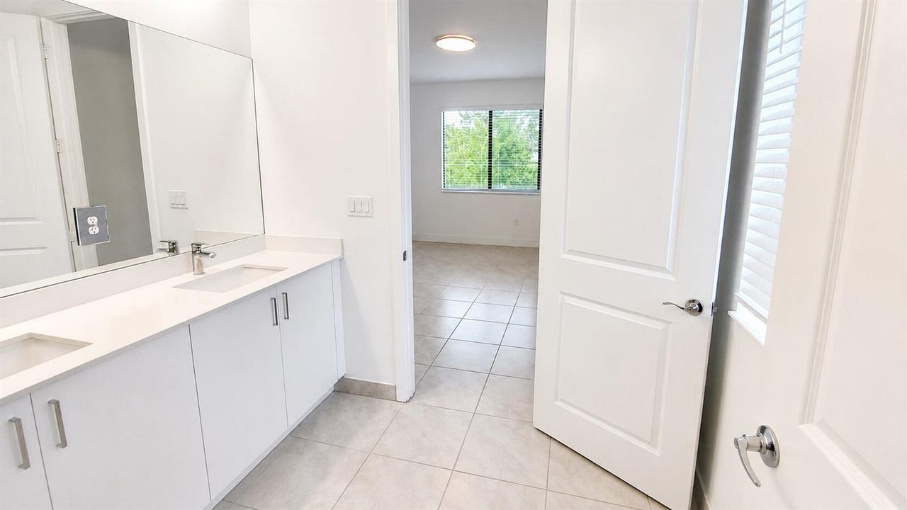 BATHROOM - Image Jul 21, 2026, 09_35_31