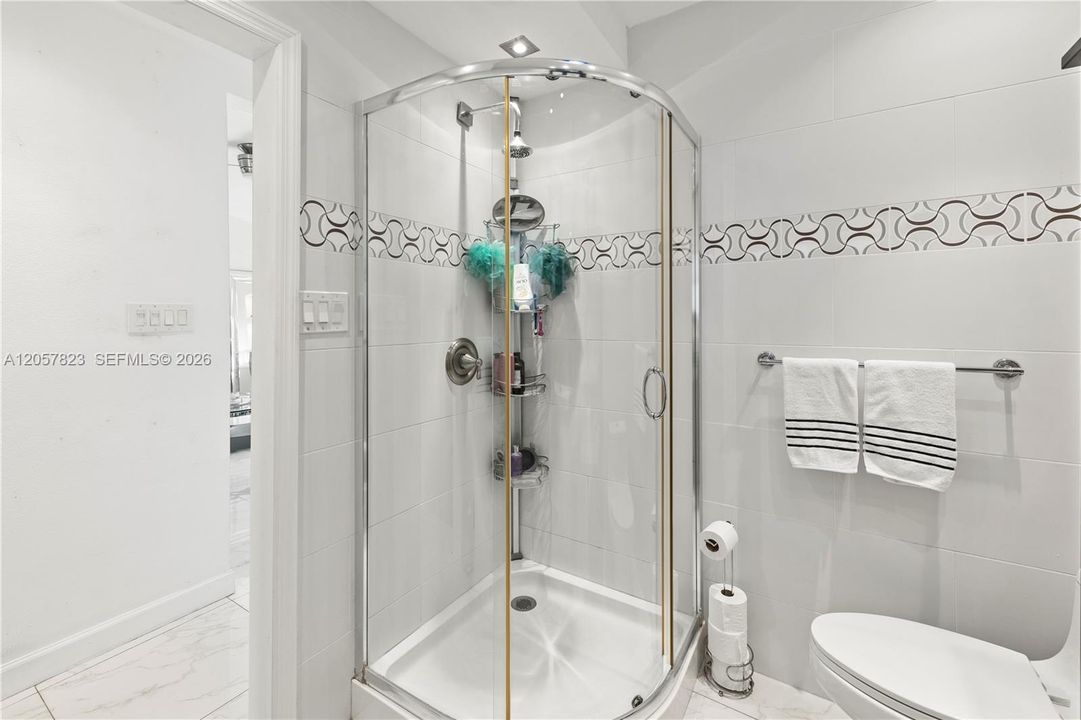 En Venta: $489,000 (2 camas, 1 baños, 844 Pies cuadrados)