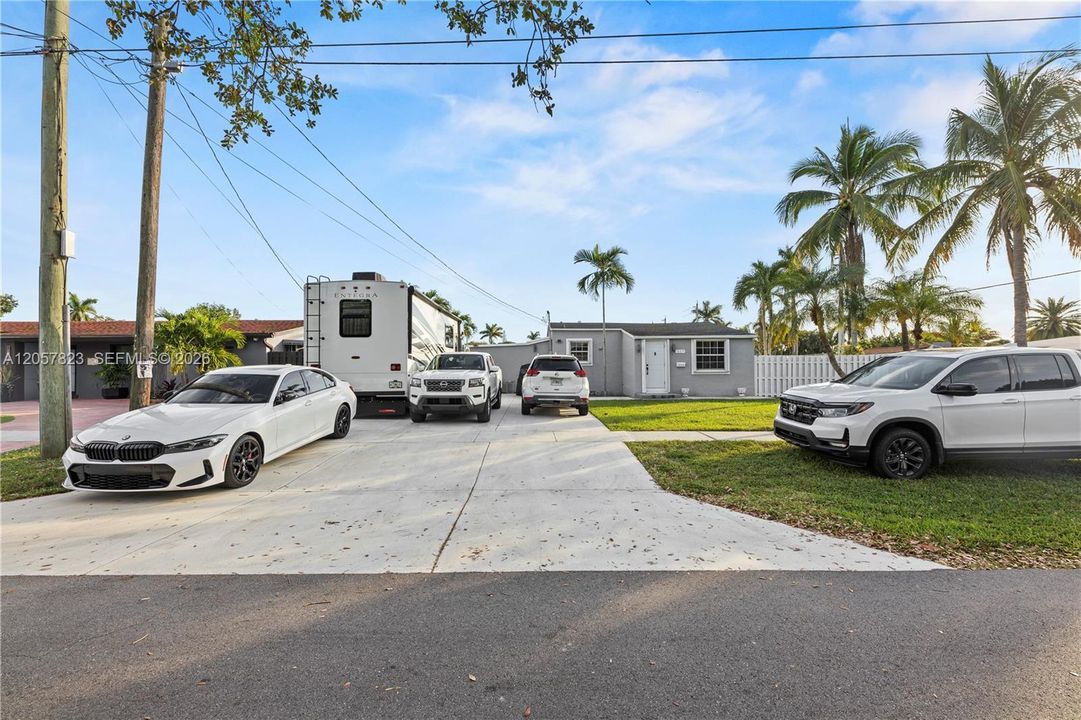 En Venta: $489,000 (2 camas, 1 baños, 844 Pies cuadrados)