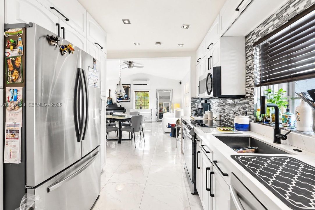 En Venta: $489,000 (2 camas, 1 baños, 844 Pies cuadrados)