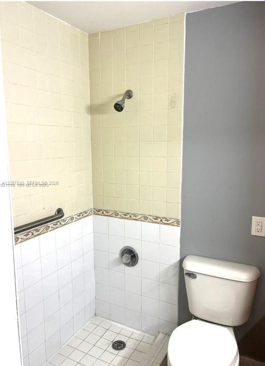 В аренду: $2,500 (2 спален, 2 ванн, 1009 Квадратных фут)