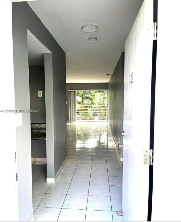 В аренду: $2,500 (2 спален, 2 ванн, 1009 Квадратных фут)