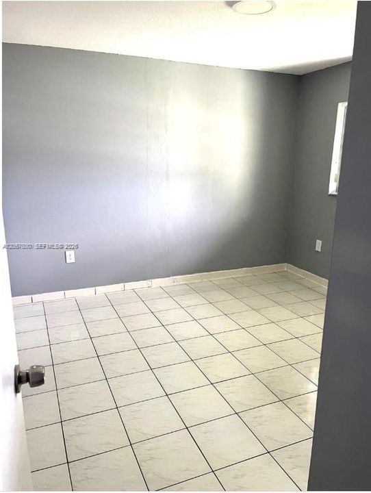 В аренду: $2,500 (2 спален, 2 ванн, 1009 Квадратных фут)