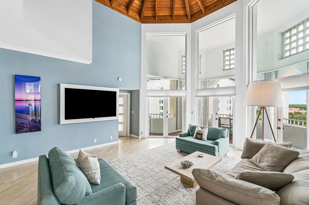 015-300Southeast5thAvenue-8120-BocaRaton