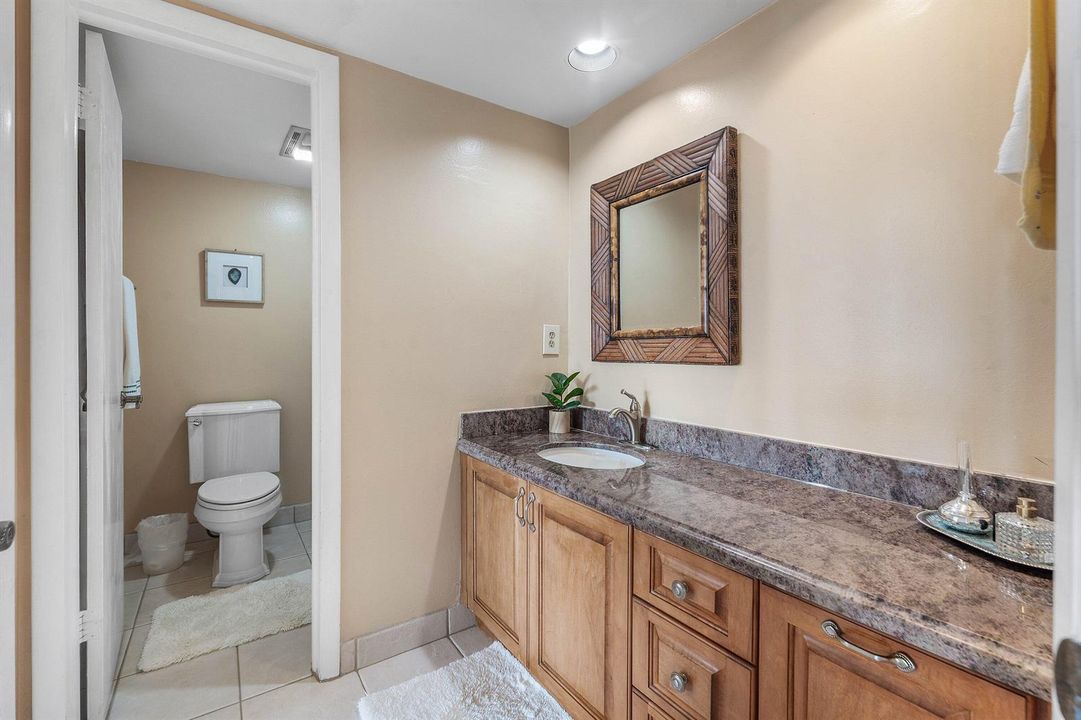 2nd Bathroom