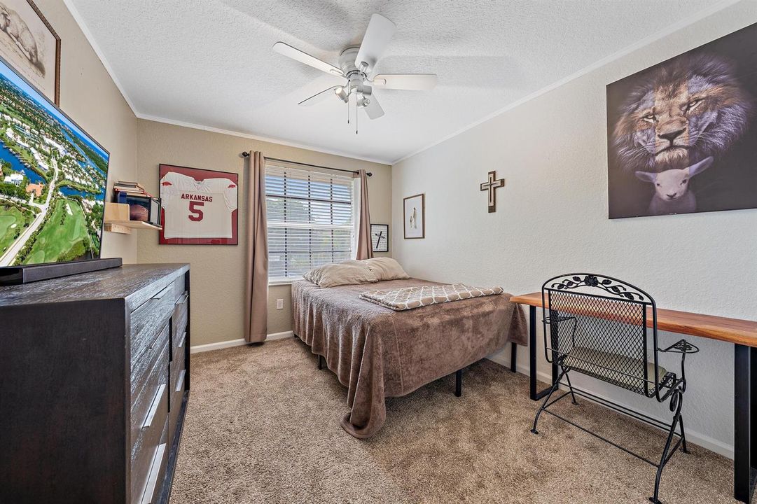 1267 Gembrook Ct-9